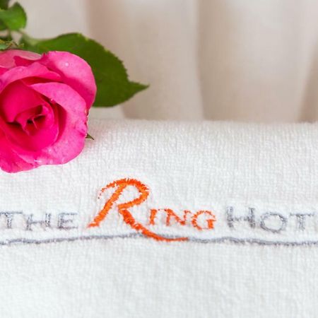 The Ring Hotel Хатъяй Экстерьер фото