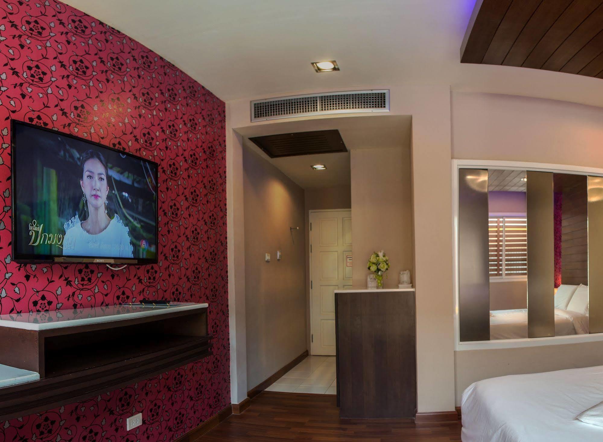 The Ring Hotel Хатъяй Экстерьер фото