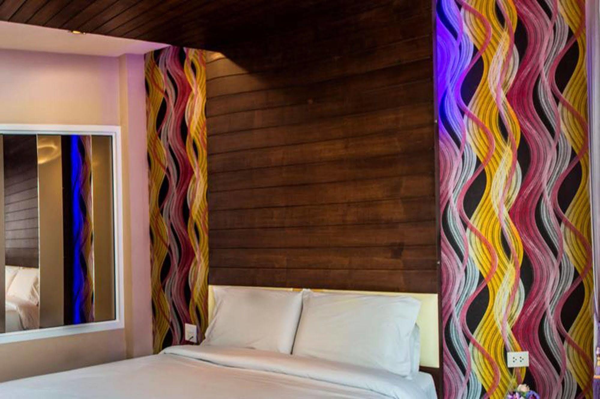 The Ring Hotel Хатъяй Экстерьер фото