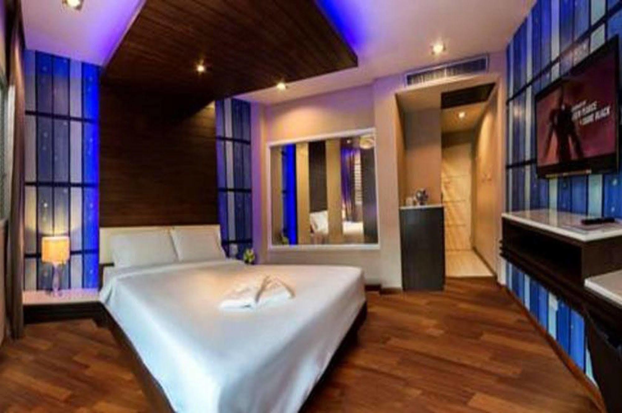The Ring Hotel Хатъяй Экстерьер фото